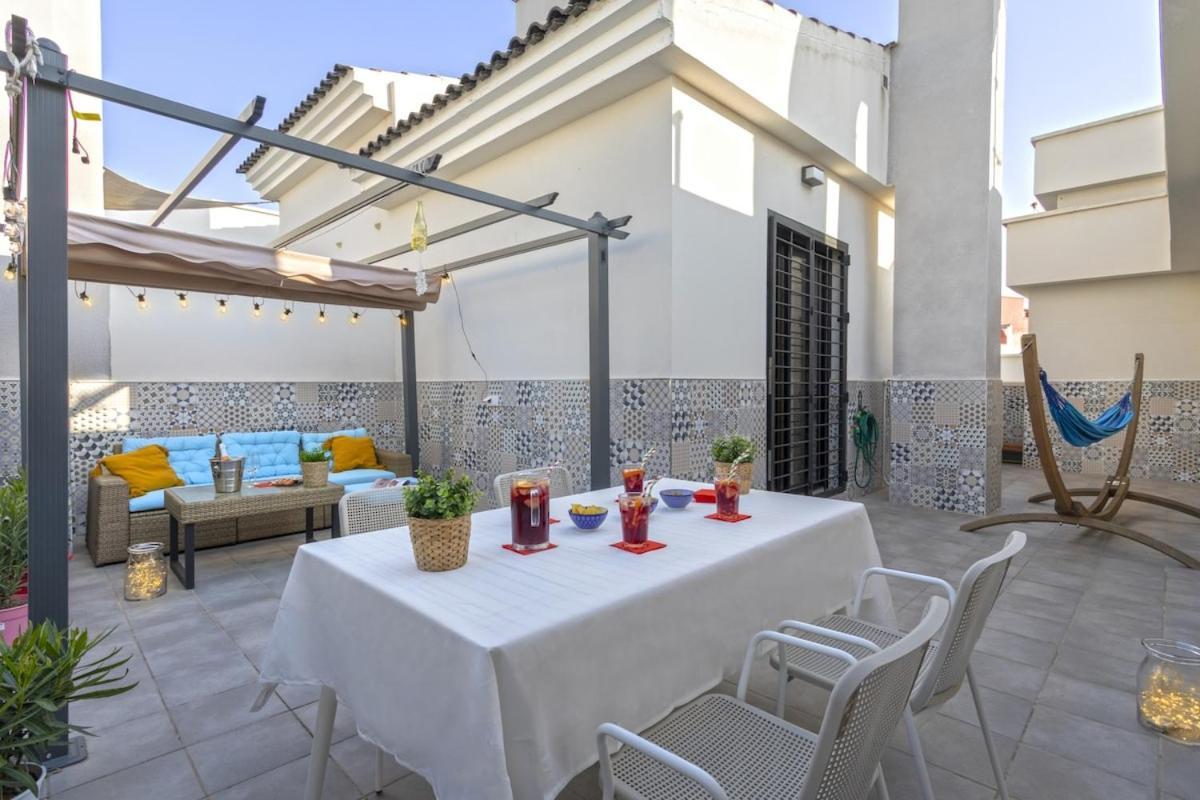 -Malagasunapts- Privateterrace Freeparking Pool Exterior photo